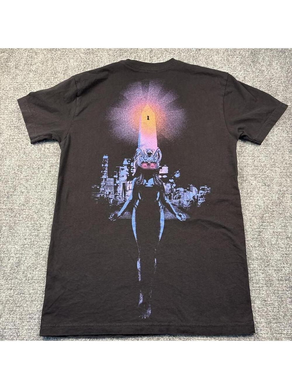 1541 Women's Black and Grey Tshirt